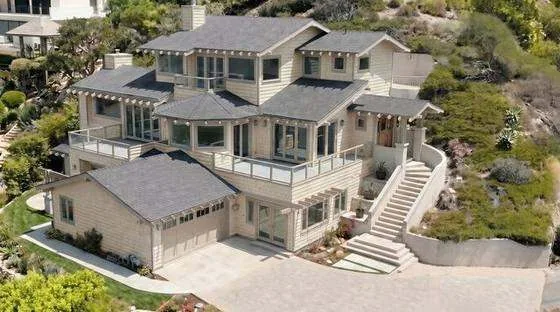 31562 Mar Vista, Laguna Beach — aerial view of the residence